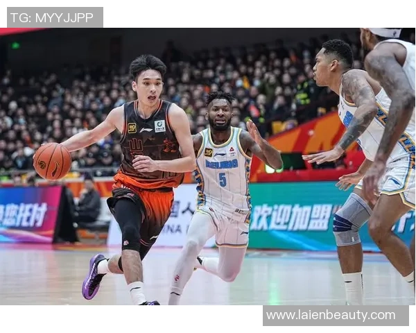 CBA北京队与山东队实力对比分析谁将赢得最终胜利