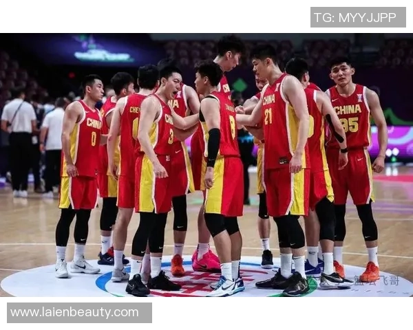 中国男足与韩国队精彩对决集锦回顾激情时刻与经典瞬间 中国男足与韩国队精彩对决集锦回顾激情时刻与经典瞬间